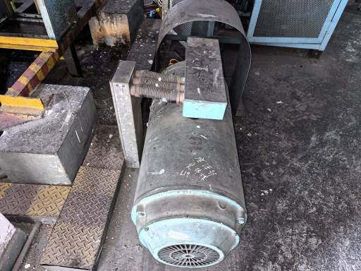 廣棉樓L19號升降機工作圖片4