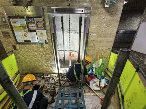 廣楊樓L3號升降機工作圖片7